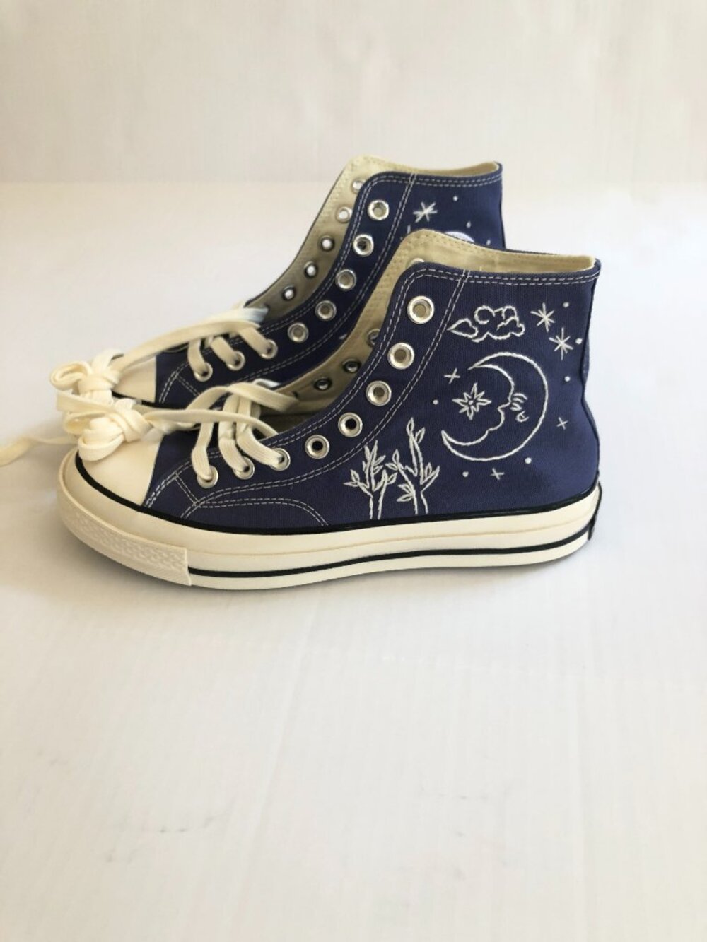 NWT Converse Chuck Taylor Moon Tarot Embroidered High Top Sneaker Size 9.5W